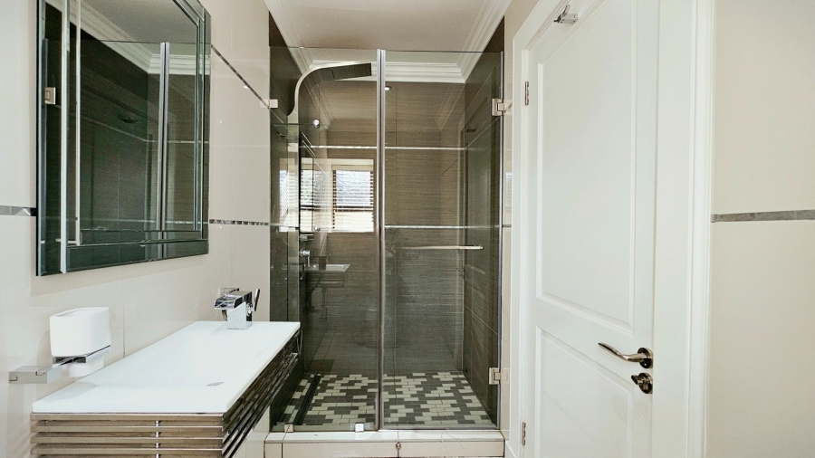 5 Bedroom Property for Sale in Kiepersol Free State